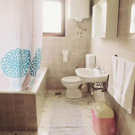 With A Parking Space Malinska, Krk - 19290 مالينسكا